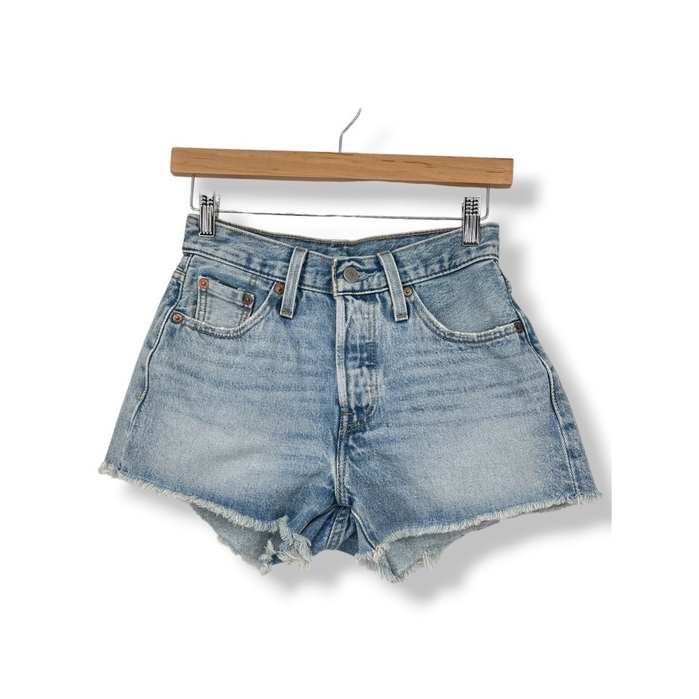 Levis 501 Original Shorts Womens 25 Light Wash Denim Button Fly Cut Off Frayed